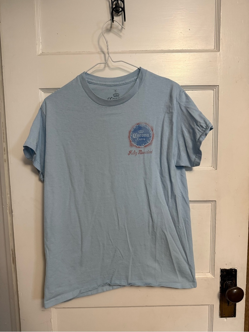 Corona Extra men’s light blue tee w/design on back Size Medium #corona